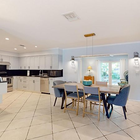 Breezy Ocean Escape Villa Lake Worth Beach Exterior photo